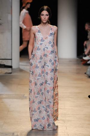 ポール＆ジョーは70’sのリラックスムード【15SSウィメンズ】