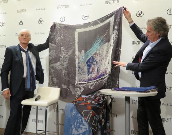 ポール・スミスとレッド・ツェッペリンのジミー・ペイジがコラボスカーフ披露。お互い感無量