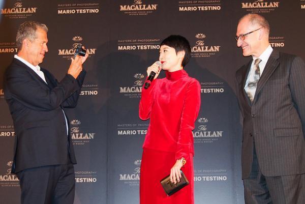 マッカラン×テスティーノ、限定コラボボトル発売。パーティーに菊地凛子も出席