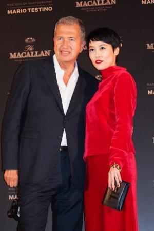 マッカラン×テスティーノ、限定コラボボトル発売。パーティーに菊地凛子も出席