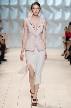 コッピング最後のニナリッチはDIYクチュール【15SSウィメンズ】