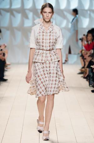 コッピング最後のニナリッチはDIYクチュール【15SSウィメンズ】