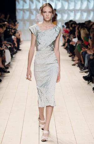 コッピング最後のニナリッチはDIYクチュール【15SSウィメンズ】