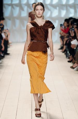 コッピング最後のニナリッチはDIYクチュール【15SSウィメンズ】