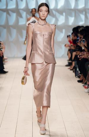 コッピング最後のニナリッチはDIYクチュール【15SSウィメンズ】