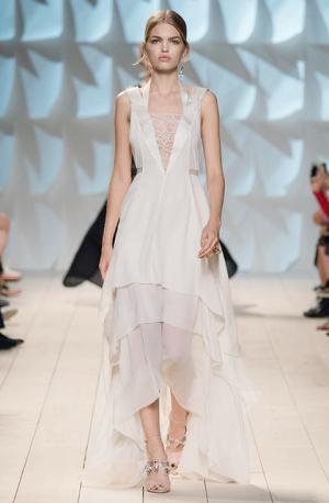 コッピング最後のニナリッチはDIYクチュール【15SSウィメンズ】