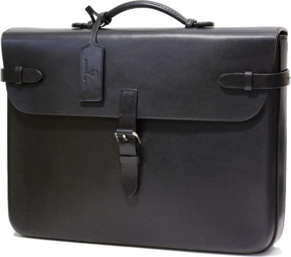 ソメスサドルの坪内浩コレクション、伊勢丹メンズに大集合。新作3モデル＆新色登場