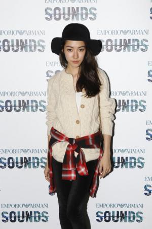 アルマーニ音楽イベントで注目アーティストKINDNESSがライブ！ヒャダイン、齋藤工、ダレノガレ来場