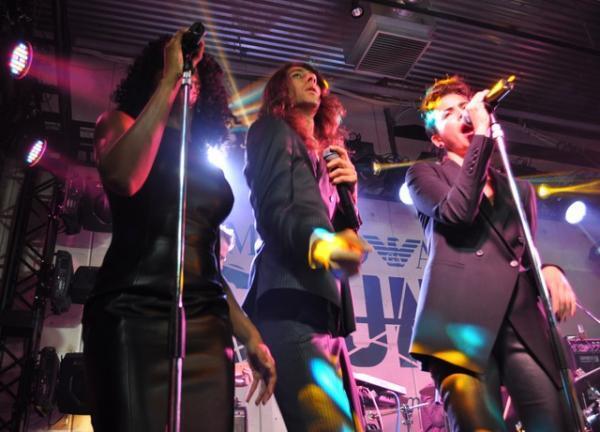 アルマーニ音楽イベントで注目アーティストKINDNESSがライブ！ヒャダイン、齋藤工、ダレノガレ来場