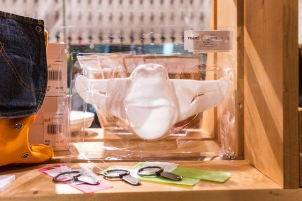 ミントデザインズ、北斎漫画柄シリーズを新宿伊勢丹で限定販売