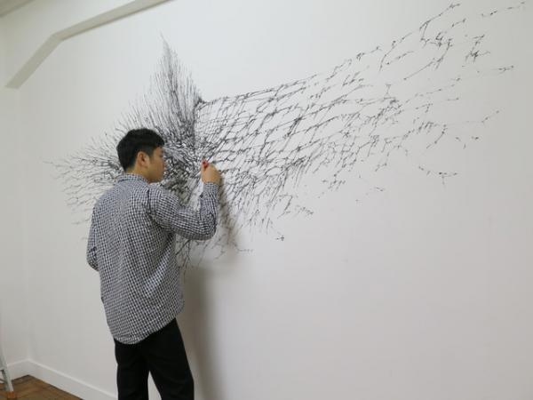 銀座で400人限定アート展・THE MIRRORスタート。名和晃平、アニッシュ・カプーア、内田繁、浅葉克己ら参加