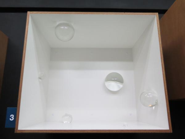 銀座で400人限定アート展・THE MIRRORスタート。名和晃平、アニッシュ・カプーア、内田繁、浅葉克己ら参加