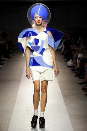 ジュンヤワタナベが奏でる技巧行進曲【15SSウィメンズ】