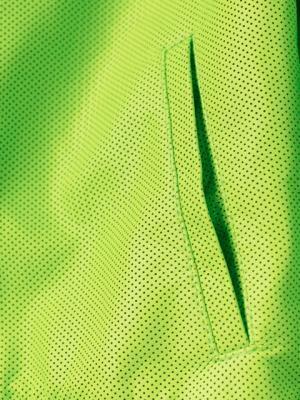 アディダス×ファレル・ウィリアムスがコラボ、クラシックデザインをリミックスしたレザージャケット