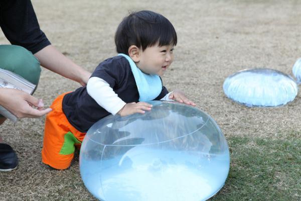 ミッドタウンでデザインタッチ開催。科学とデザインが生んだイスでデザインスイッチオン！