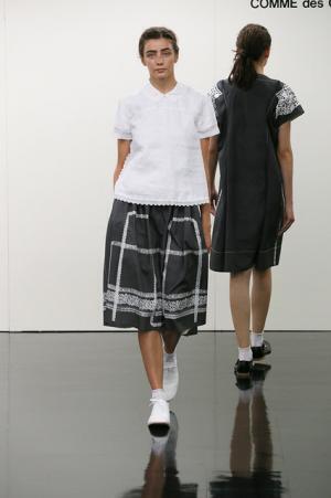 高原の避暑地にエスケープした気分で。トリコ・コムデギャルソン【15SSウィメンズ】