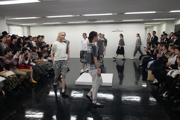 高原の避暑地にエスケープした気分で。トリコ・コムデギャルソン【15SSウィメンズ】