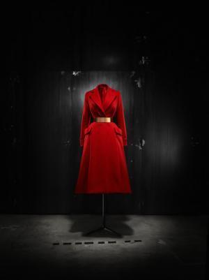 ディオールの世界観を紹介する大規模展覧会、銀座で開催