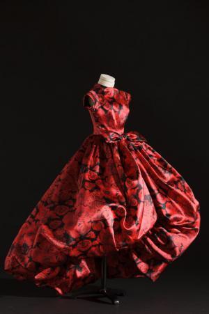 ディオールの世界観を紹介する大規模展覧会、銀座で開催