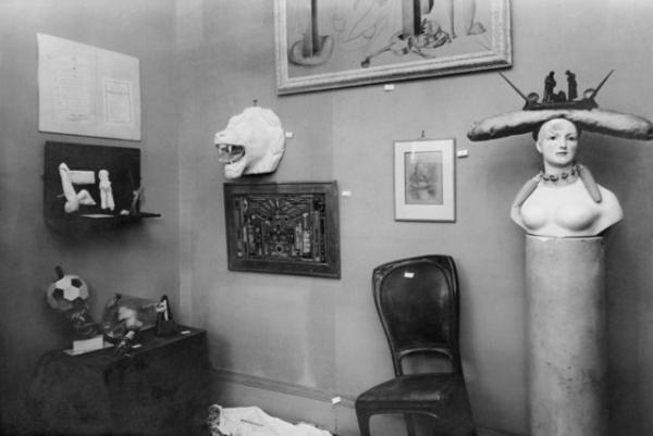 ディオールの世界観を紹介する大規模展覧会、銀座で開催