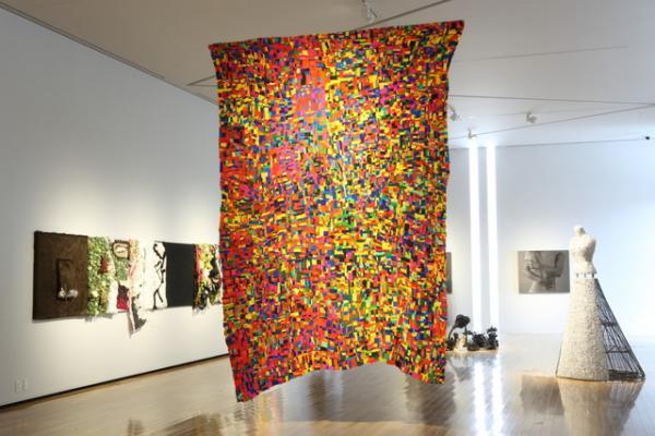 青森の風土を紹介する展覧会開催。リトゥン山縣参加