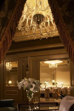 椿山荘で大人のハロウィンパーティー。ストーリーイベントで、謎やミッションをクリアせよ！