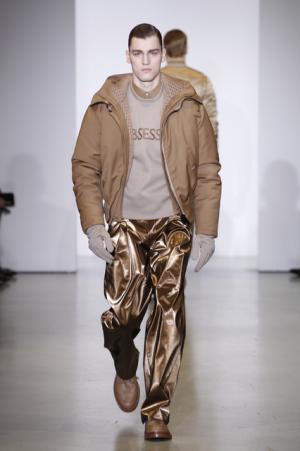 カルバン・クライン×ドーバーカプセルコレクションが登場