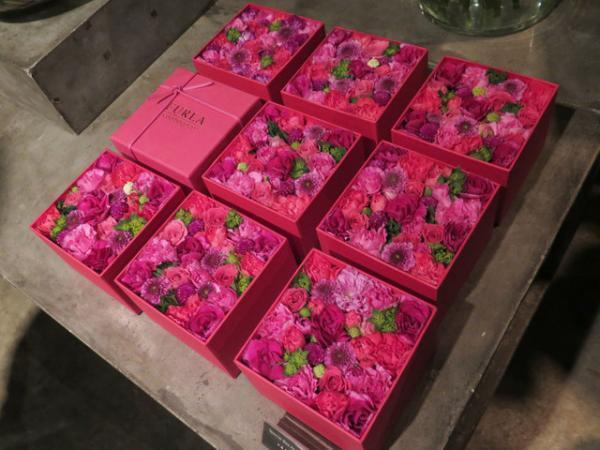 フルラ×ニコライ・バーグマン、花と歩くカプセルコレクション発売