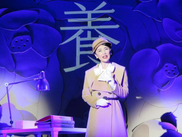 資生堂、マイコ主演のビューティーコンサルタントショー開催