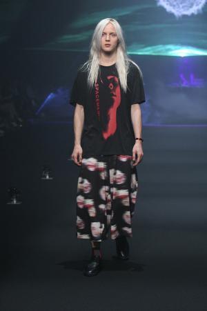 サイケなミニマルロック、ラッドミュージシャンの20周年【15SSメンズ】