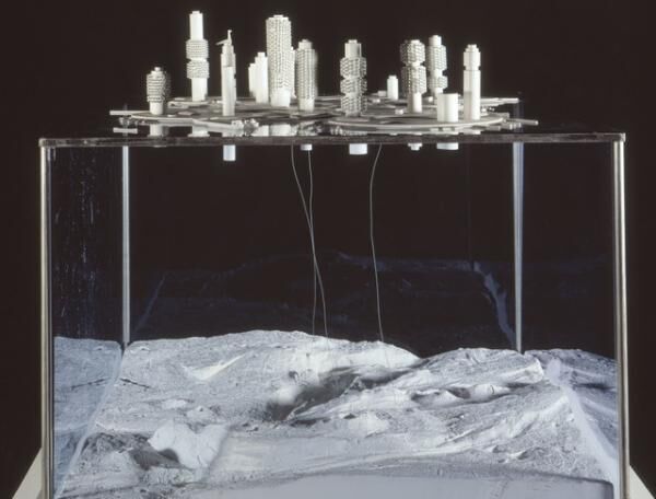 菊竹清訓《海上都市》模型1963ポンピドゥー・センター パリ国立近代美術館蔵