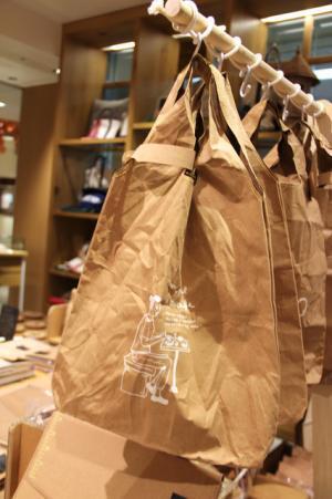 エシカルママに向けて、新宿伊勢丹でリサイクルレザープロダクトフィーチャー