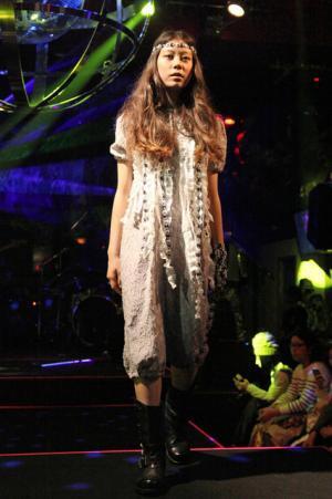 ノゾミイシグロはフライングダッチマンと現代の東京ライブ！【15SSウィメンズ】