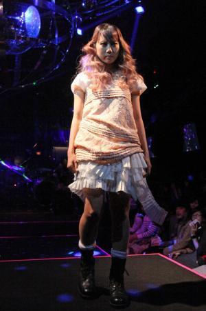 ノゾミイシグロはフライングダッチマンと現代の東京ライブ！【15SSウィメンズ】