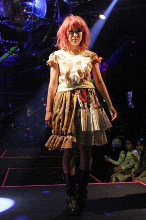 ノゾミイシグロはフライングダッチマンと現代の東京ライブ！【15SSウィメンズ】