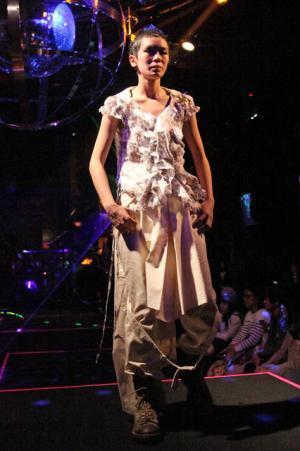 ノゾミイシグロはフライングダッチマンと現代の東京ライブ！【15SSウィメンズ】