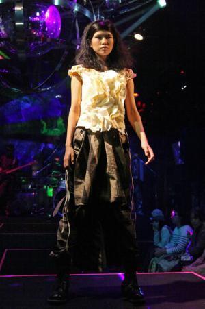 ノゾミイシグロはフライングダッチマンと現代の東京ライブ！【15SSウィメンズ】