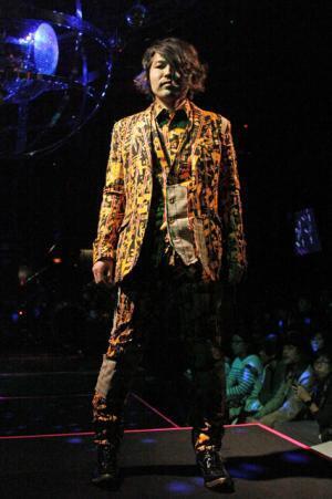 ノゾミイシグロはフライングダッチマンと現代の東京ライブ！【15SSウィメンズ】