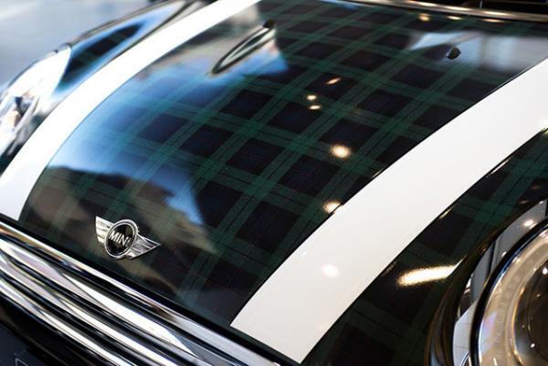 伊勢丹メンズ新ブラックウォッチデビュー。MINIもチェックに染まる