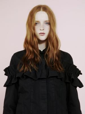 J BRAND×シモーネ・ロシャ、フリル配したデニム登場。ドーバー先行発売  