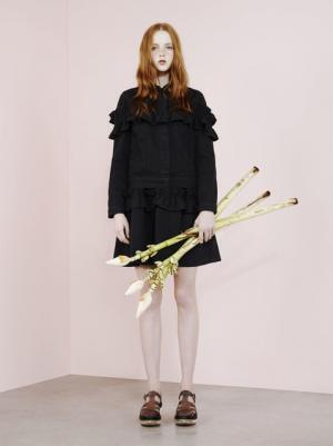 J BRAND×シモーネ・ロシャ、フリル配したデニム登場。ドーバー先行発売