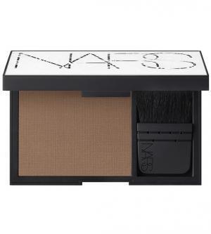 NARSのホリデーコレクションは、デジタル×ファッションで最先端のモードメイク提案