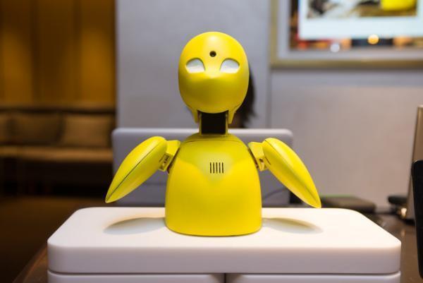 新宿伊勢丹に「時の場」オープン。ロボットが叶える“近未来の暮らし”紹介