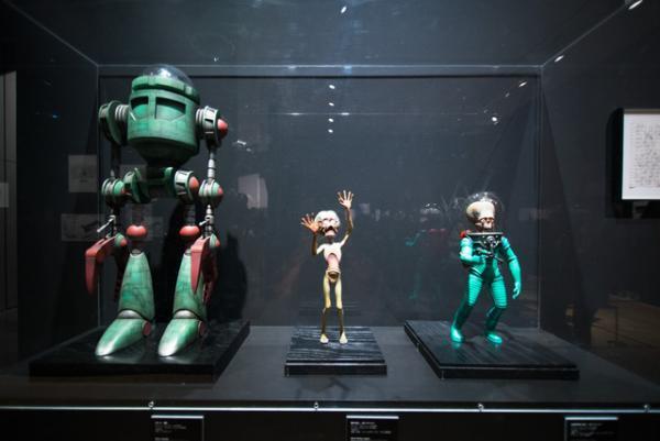 「ティム・バートンの世界」六本木ヒルズで開幕！本人来日