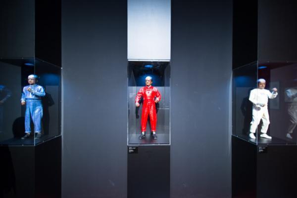 「ティム・バートンの世界」六本木ヒルズで開幕！本人来日