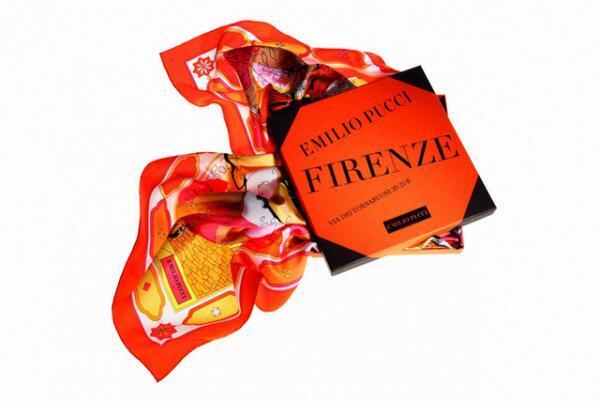 エミリオ・プッチ、鮮やかに世界6都市表現した限定スカーフ発売