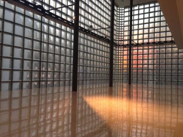 光で現実を問うリギョン展、銀座メゾンエルメスで開催中