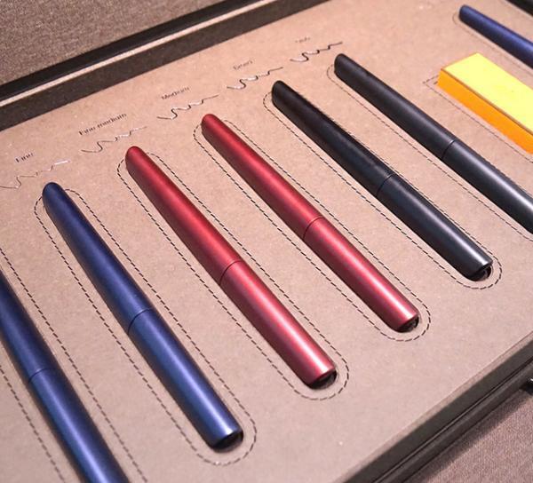 エルメス初の筆記具「ノーチラス」が新宿伊勢丹に登場