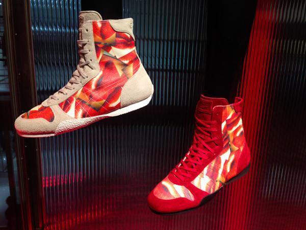 蜷川実花×オニツカタイガー、唇アイテム限定発売