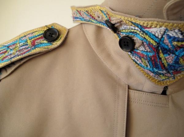 三陽商会100年コート、伊勢丹メンズで限定イベント。刺繍アートで新世界